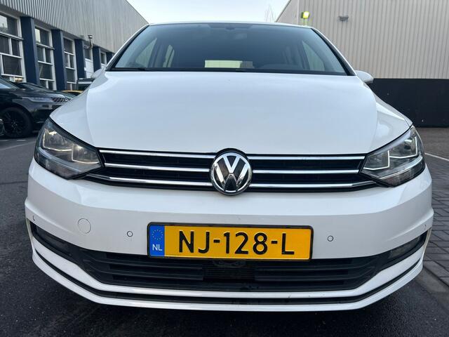 Volkswagen TOURAN 2.0 TDI SCR AUTOMAAT / DEALER ONDERHOUDEN