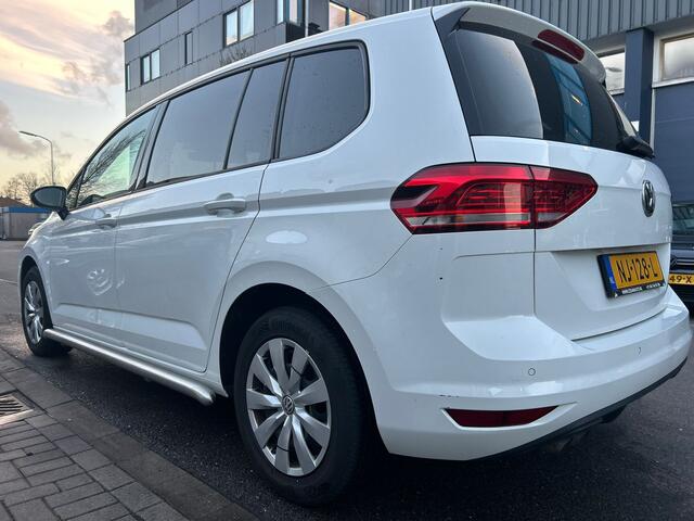 Volkswagen TOURAN 2.0 TDI SCR AUTOMAAT / DEALER ONDERHOUDEN