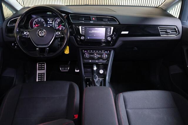 Volkswagen TOURAN 1.5 TSI Highline Automaat Panodak Navigatie LED 017