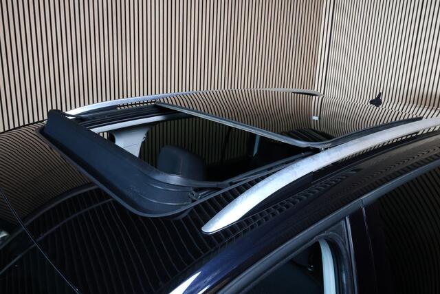 Volkswagen TOURAN 1.5 TSI Highline Automaat Panodak Navigatie LED 017