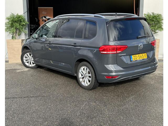 Volkswagen TOURAN 1.5 TSI Comfortline Business 7p / NAP / CAMERA / NAVI / GARANTIE