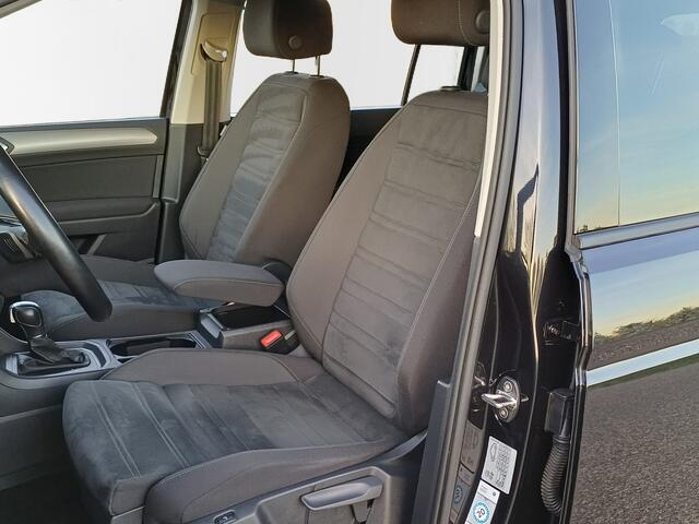 Volkswagen TOURAN 1.5 TSI Comfortline Business 7-Pers. /Led/Navi/Stoelverw./Mas. stoel/Navi/Goed onderhoud/