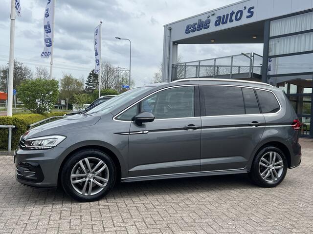 Volkswagen TOURAN 2.0 TDI Automaat R-Line Highline Navigatie Camera Adaptieve Cruise Dab Led Carplay Sport Comfortstoelen Stoelverwarming Hoge zit NL Auto