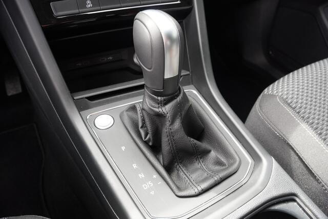 Volkswagen TOURAN 1.5 TSI Comfortline - VIRT. COCKPIT - 7 PERSOONS - CARPLAY - KEYLESS - FULL LED -