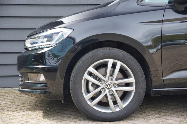 Volkswagen TOURAN 1.5 TSI Comfortline - VIRT. COCKPIT - 7 PERSOONS - CARPLAY - KEYLESS - FULL LED -