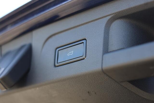 Volkswagen TOURAN 1.0 TSI COMFORTLINE | NAVI | CAMERA | CARPLAY