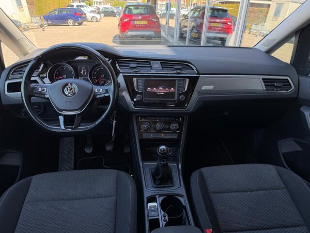 Volkswagen TOURAN 1.4 TSI COMFORTL. 7P - 150PK Trekhaak Navi Camera NL Auto