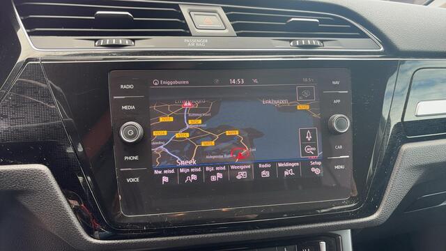 Volkswagen TOURAN 1.4 TSI Highline Business R 7p AUTOMAAT / FULL LED / TREKHAAK / CARPLAY / STOELVERW / NAVI / CLIMA / PDC / BLUETOOTH / ACC