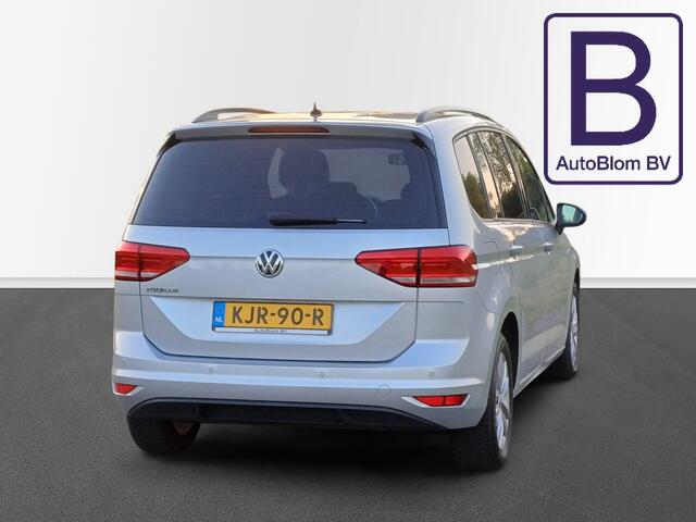 Volkswagen TOURAN 1.5 TSI Highline 7- Pers. /Clima/Cruise/Parkh.v+a/Navi/16"/