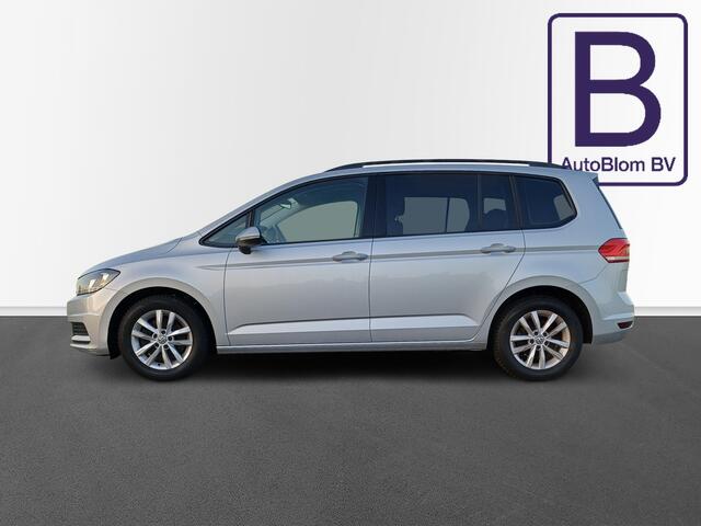 Volkswagen TOURAN 1.5 TSI Highline 7- Pers. /Clima/Cruise/Parkh.v+a/Navi/16"/