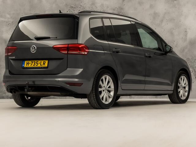 Volkswagen TOURAN 1.4 TSI Highline 150Pk (GROOT NAVI, CLIMATE, GETINT GLAS, TREKHAAK, SPORTSTOELEN, PARKEERSENSOREN, ADAPTIVE CRUISE, NIEUWSTAAT)