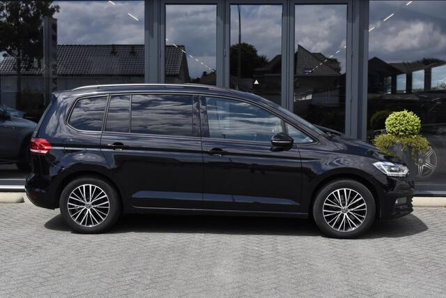 Volkswagen TOURAN 1.5 TSI Business 7p