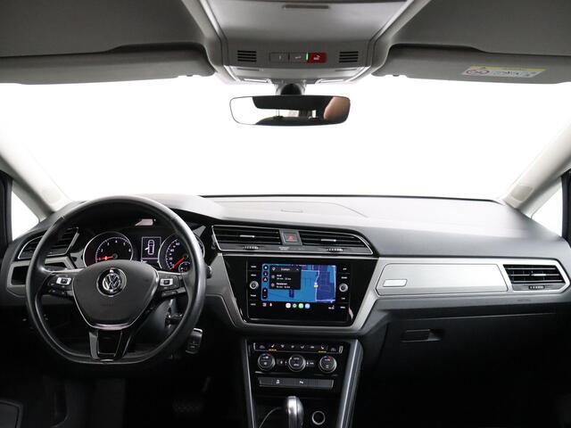 Volkswagen TOURAN 1.5 TSI Highline Business R 7p | Trekhaak | Camera | ACC | Carplay!