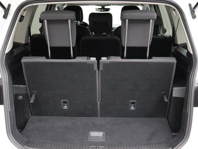 Volkswagen TOURAN 1.5 TSI Highline Business R 7p | Trekhaak | Camera | ACC | Carplay!