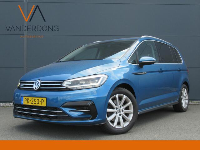 Volkswagen TOURAN 1.4 TSI Highline Business R | Automaat | Panoramadak | Trekhaak | Apple carplay