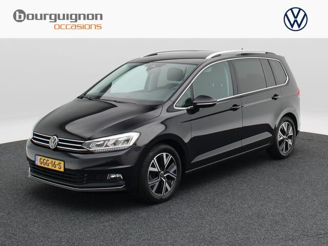 Volkswagen TOURAN 1.5 TSi 150Pk Highline 7p | Stoelverwarming | Adaptive Cruise | Camera | Climatronic | Navigatie | Carplay | 17 Inch | 30.754 Km !!