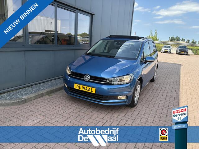 Volkswagen TOURAN 1.5 TSi 150pk DSG Comfortline 7-persoons SCHUIFDAK/LEDER/CAMERA/NAVI/ADAPT.CRUISE/WINTERPACK