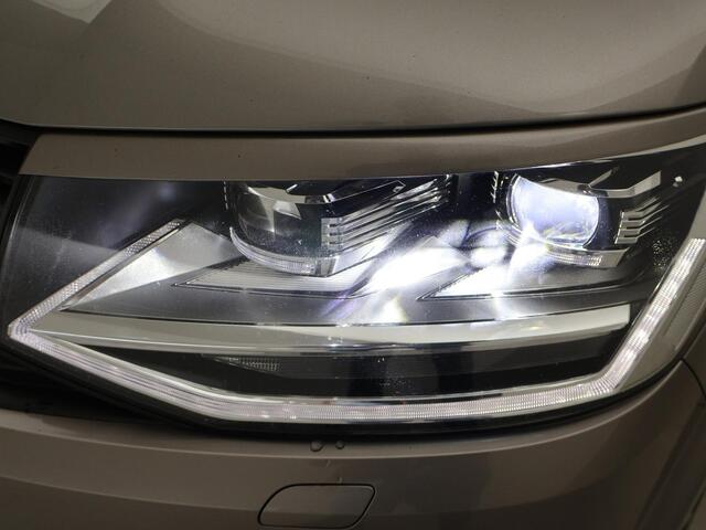 Volkswagen TRANSPORTER 2.0 TDI 150 PK L2H1 HIGHLINE + LED / ADAPTIVE CRUISE / 2500 KG TREKHAAK / APPLE CARPLAY