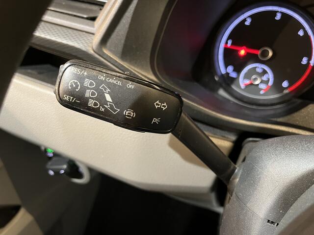 Volkswagen TRANSPORTER 2.0 TDI L1H1 150 PK Automaat / Airco / Cruise Control / CarPlay / PDC / Trekhaak / Klep