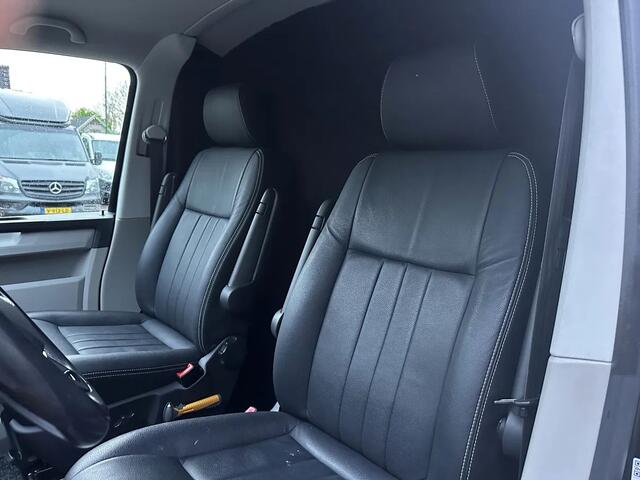 Volkswagen TRANSPORTER 2.0 TDI 150PK AUTOMAAT LEER NAVI LMV