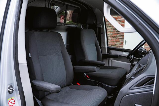 Volkswagen TRANSPORTER 2.0 TDI L2H1 DSG 150 PK