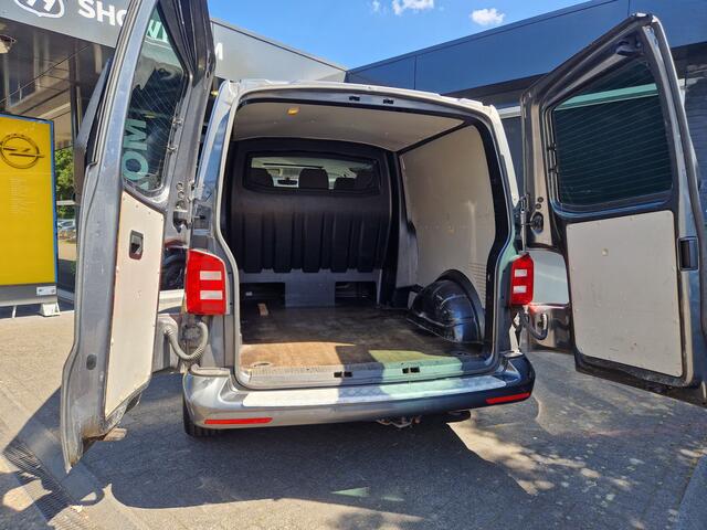 Volkswagen TRANSPORTER 2.0 TDI L2H1 DC Highline DUBBELE CABINE / 7P / SCHUIFDAK / NAP