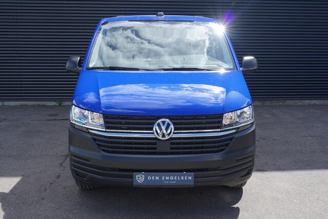Volkswagen TRANSPORTER 32 | L2H1 | 150 PK AUT | Cruise | Camera | Navi | BPM Vrij!