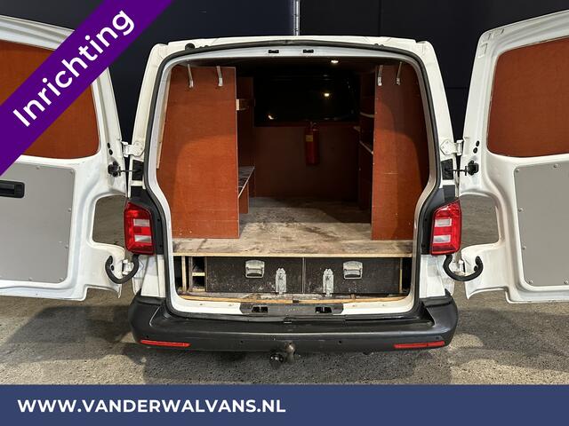 Volkswagen TRANSPORTER 2.0 TDI L2H1 inrichting Euro6 Airco | Navigatie | Cruisecontrol | Trekhaak | Parkeersensoren