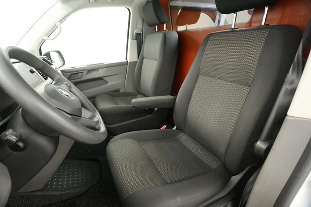 Volkswagen TRANSPORTER 2.0 TDI L2H1 150PK DSG Automaat Airco Cruise Carplay Navigatie PDC Elektrpakket