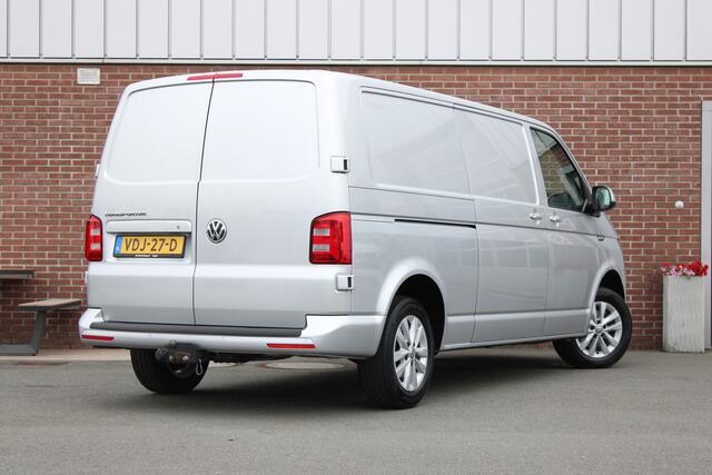 Volkswagen TRANSPORTER 2.0 TDI 150PK L2H1 BUMPERS IN KLEUR|PARKEERSENSOREN||CRUISE|SPORTVELGEN