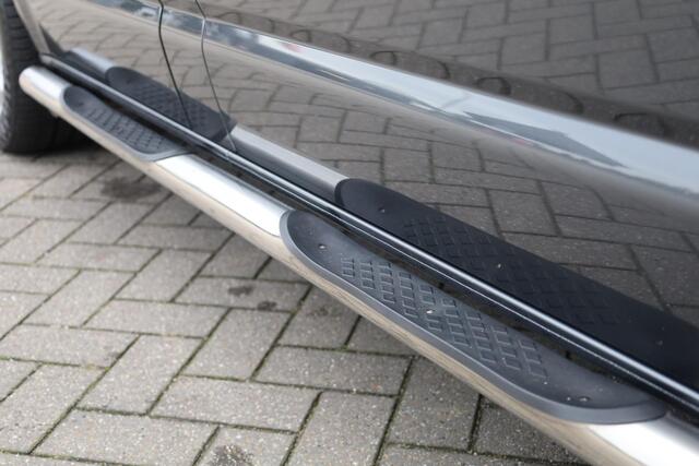 Volkswagen TRANSPORTER 2.0 TDI L2H1 DC 4Motion Highline 204PK / 150kW DSG, 4-motion 4 x 4 Dubbele cabine, NL auto 1e eigenaar trekhaak, achteruitrijcamera, parkeersensoren voor en achter (pdc), cruise control, verwarmbare voorruit, navigatie, DAB+, Apple Carplay / Android Auto,
