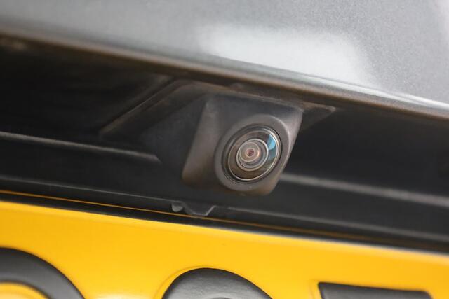 Volkswagen TRANSPORTER 2.0 TDI L2H1 DC 4Motion Highline 204PK / 150kW DSG, 4-motion 4 x 4 Dubbele cabine, NL auto 1e eigenaar trekhaak, achteruitrijcamera, parkeersensoren voor en achter (pdc), cruise control, verwarmbare voorruit, navigatie, DAB+, Apple Carplay / Android Auto,