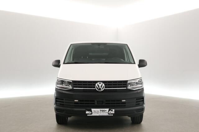 Volkswagen TRANSPORTER 2.0 TDI L2H1 150PK DSG Automaat 2xSchuifdeur Airco Cruise Camera Carplay PDC LED Trekhaak Zwaailamp