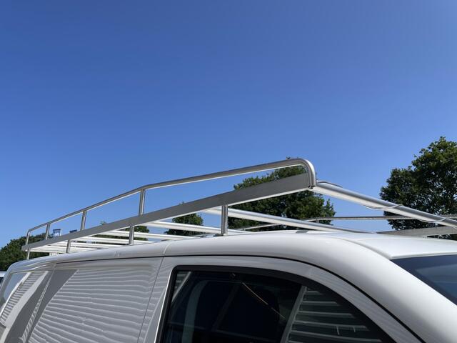 Volkswagen TRANSPORTER 2.0 TDI 102pk L2H1 Trendline / vaste prijs rijklaar ¤ 13.950 ex btw / lease vanaf ¤ 316 / euro 6 diesel / bpm vrij / airco / imperial / trekhaak 2200 kg !