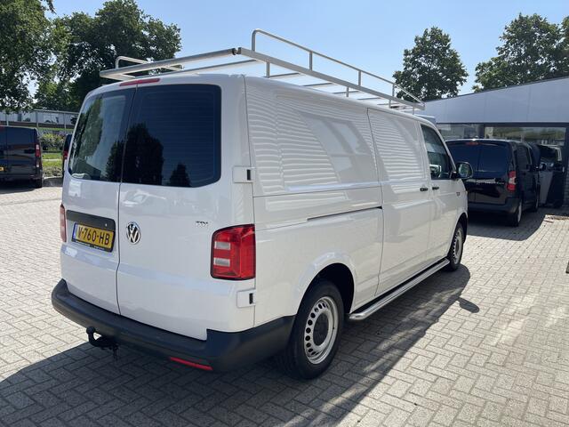 Volkswagen TRANSPORTER 2.0 TDI 102pk L2H1 Trendline / vaste prijs rijklaar ¤ 13.950 ex btw / lease vanaf ¤ 316 / euro 6 diesel / bpm vrij / airco / imperial / trekhaak 2200 kg !