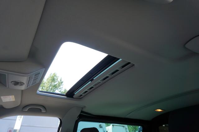 Volkswagen TRANSPORTER 28 | 150 PK DSG | L2H1 | Cruise | Navi | Schuifdak | Stoel- en Voorruitverwarming | Trekhaak
