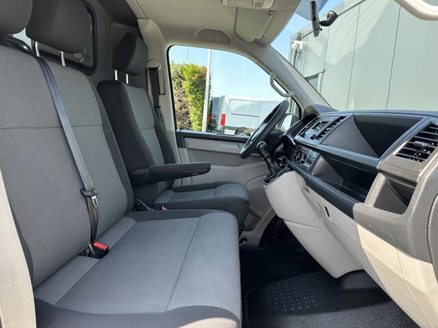 Volkswagen TRANSPORTER 2.0 TDI 102 PK / L2H1 / 1e EIG. / 58.404 KM / IMPERIAAL / TREKHAAK / AIRCO / CRUISE CONTROL
