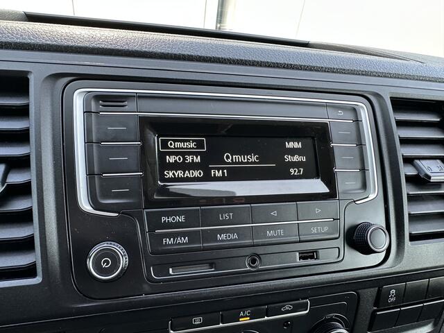 Volkswagen TRANSPORTER 2.0 TDI 102 PK / L2H1 / 1e EIG. / 58.404 KM / IMPERIAAL / TREKHAAK / AIRCO / CRUISE CONTROL