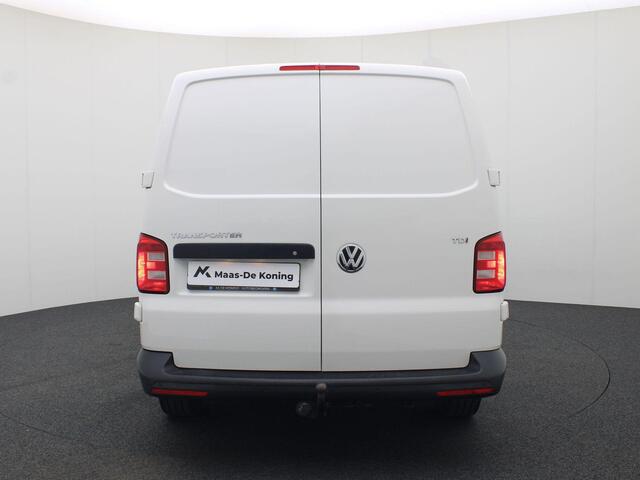 Volkswagen TRANSPORTER 2.0TDi 150pk Trendline L2 · Airco · Trekhaak · Houten vloer · Verwarmbare buitenspiegels · 3-zits ·