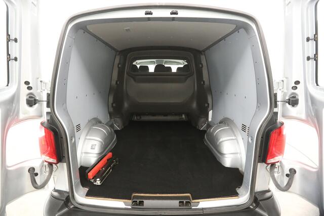 Volkswagen TRANSPORTER 2.0 TDI L2H1 | Dubbele Cabine | 5 Persoons | Airco Carplay Cruise PDC Elektrpakket