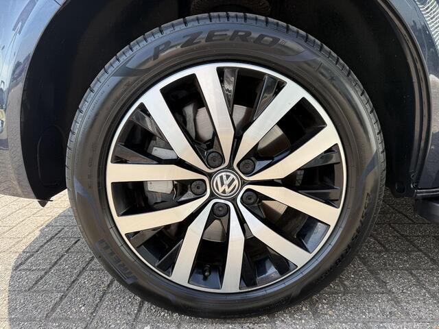 Volkswagen TRANSPORTER 2.0 TDI L2H1 Highline | AUTOMAAT | TREKHAAK | ACHTERUITRIJCAMERA |CLIMATE CONTROL | NAVIGATIE SYSTEEM |