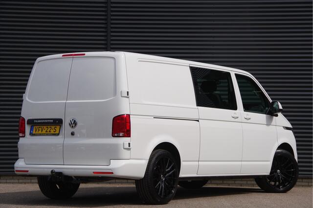 Volkswagen TRANSPORTER 2.0 TDI L2 30 DC-5P, 150PK AUT. TREKHAAK, CAMERA, NAVI, CRUISE, AIRCO, VOORRUIT VERWARMING, DUBBELE CABINE