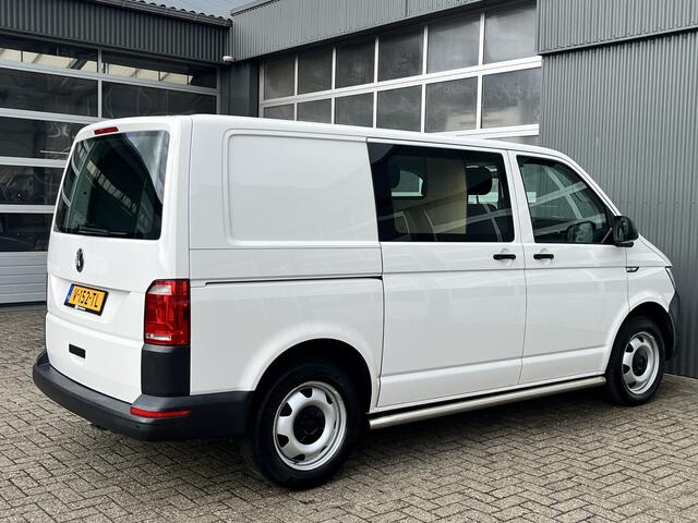 Volkswagen TRANSPORTER 2.0 TSI L1H1 Benzine Airco Cruise controle Navigatie Apple carplay Parkeerhulp achter 3-Persoons Bpm vrij voor particulier gebruik!!