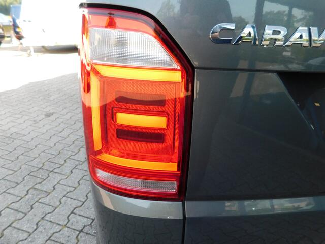 Volkswagen TRANSPORTER Caravelle 2.0 TDI L2H1 DC Highline E. Schuifdeuren, Acc, Camera Volopties 1e eigenaar