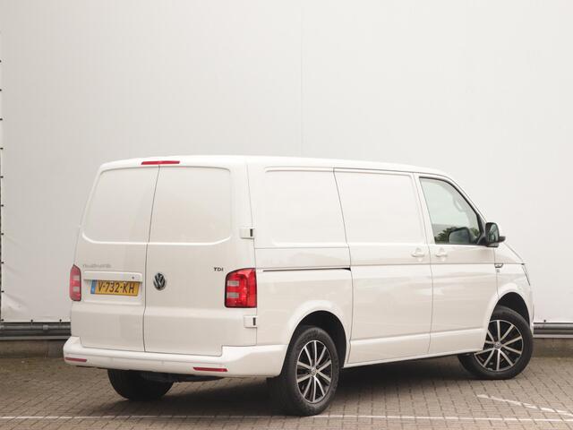 Volkswagen TRANSPORTER 2.0 TDI L1H1 Comfortline | 1e eigenaar | Adaptive cruise control | Stoelverwarming | Achterdeuren |