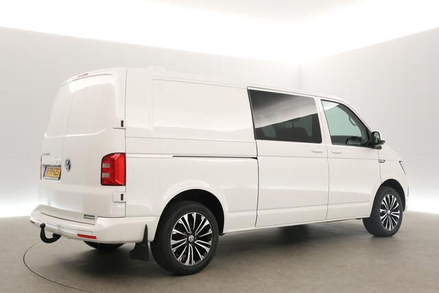 Volkswagen TRANSPORTER 2.0 TDI 150PK L2H1 | Dubbele Cabine | 5 Persoons | DSG Automaat | 2xSchuifdeur Airco Cruise Carplay Trekhaak Navi PDC 18''LMV