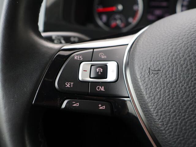 Volkswagen TRANSPORTER 2.0 TDI L2H1 DC Highline 204 PK DSG Dubbele Cabine 5-Zitter | LED Koplampen + Achterlichten | Standkachel | Glaslook panelen | Navigatie Apple Carplay DAB+ | Cruise Control Adaptief