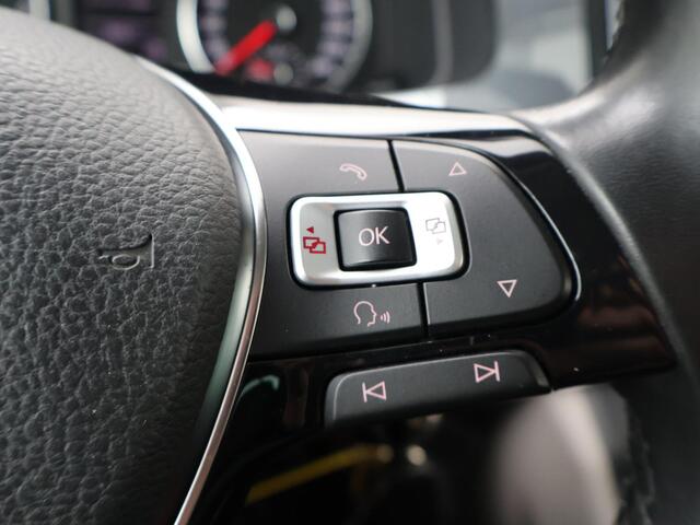 Volkswagen TRANSPORTER 2.0 TDI L2H1 DC Highline 204 PK DSG Dubbele Cabine 5-Zitter | LED Koplampen + Achterlichten | Standkachel | Glaslook panelen | Navigatie Apple Carplay DAB+ | Cruise Control Adaptief