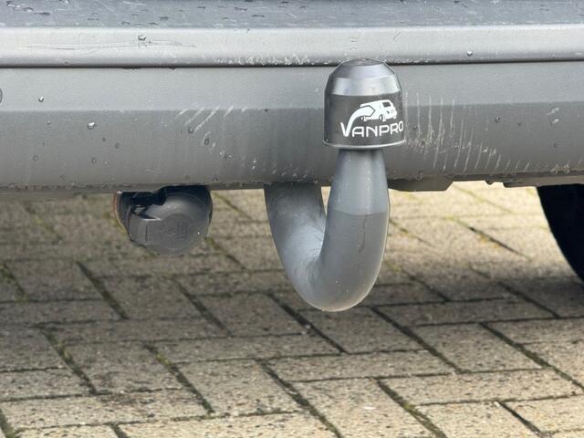 Volkswagen TRANSPORTER 2.0 TDI 150PK Automaat L1H1 T6.1 GB / Dealeronderhouden / Navi / Trekhaak / Airco