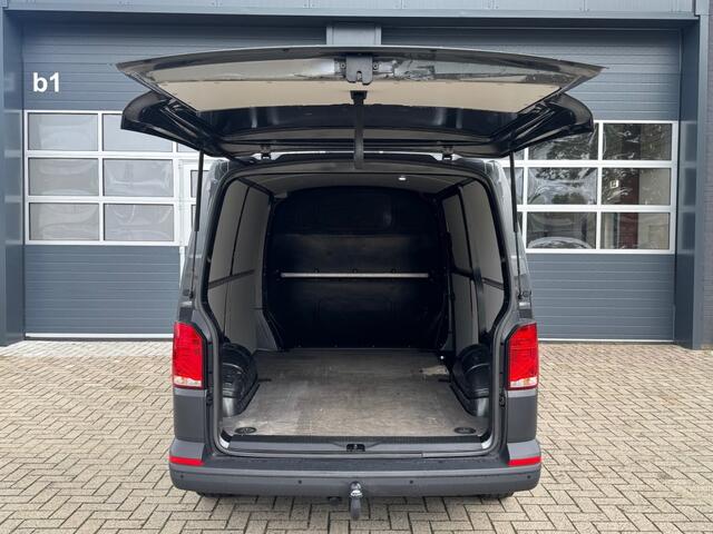 Volkswagen TRANSPORTER 2.0 TDI 150PK Automaat L1H1 T6.1 GB / Dealeronderhouden / Navi / Trekhaak / Airco